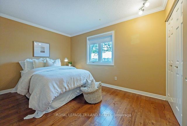 18 - 211 Pine Valley Dr, Townhouse with 2 bedrooms, 3 bathrooms and 4 parking in London ON | Image 18