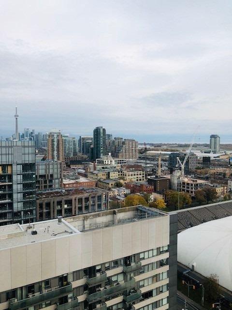 PH03 - 38 Joe Shuster Way, Condo with 1 bedrooms, 2 bathrooms and 1 parking in Toronto ON | Image 6