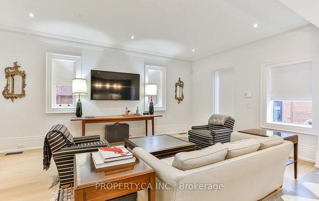 MAIN - 38 Beaconsfield Ave, House detached with 3 bedrooms, 4 bathrooms and 6 parking in Toronto ON | Image 7