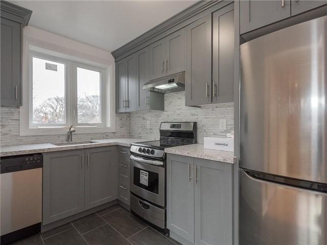 MAIN - 207 Oakmount Rd, House other with 1 bedrooms, 1 bathrooms and 1 parking in Toronto ON | Image 1