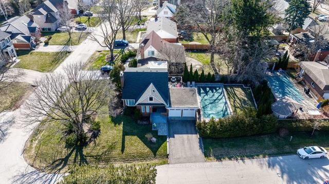 886 Whitney Dr, House detached with 4 bedrooms, 3 bathrooms and 6 parking in Mississauga ON | Image 31