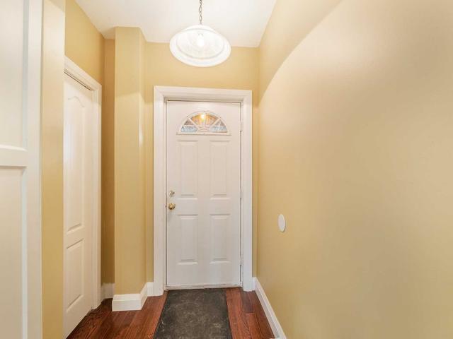 MAIN - 17 Boustead Ave, House detached with 2 bedrooms, 2 bathrooms and 0 parking in Toronto ON | Image 12