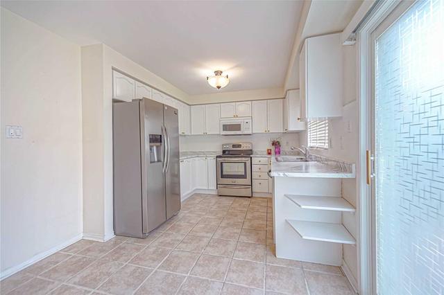 MAIN - 32 Waterdale Rd, House detached with 3 bedrooms, 3 bathrooms and 2 parking in Brampton ON | Image 10