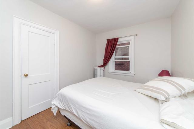 MAIN - 233 Jane St, House detached with 2 bedrooms, 1 bathrooms and 1 parking in Toronto ON | Image 15