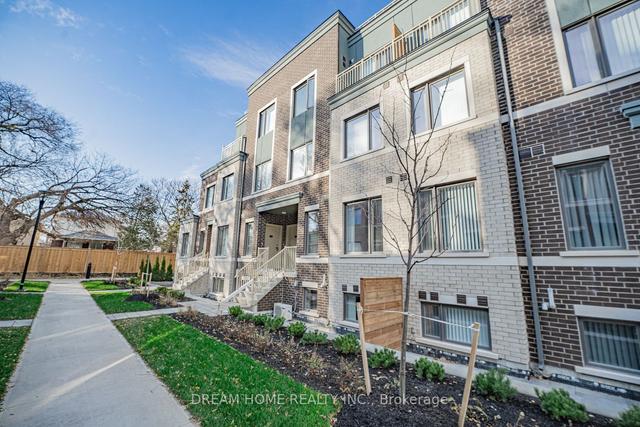 TH125 - 40 William Jackson Way, Townhouse with 2 bedrooms, 3 bathrooms and 1 parking in Etobicoke ON | Image 1