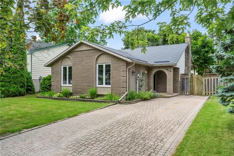 678 Macyoung Dr, Kincardine, ON, N2Z1T1 | Card Image