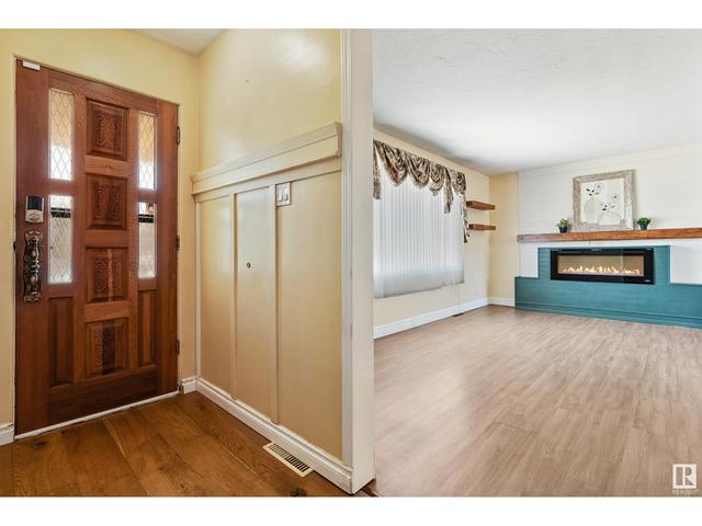 12436 St Albert Trail Nw, House detached with 4 bedrooms, 1 bathrooms and 4 parking in Edmonton AB | Image 4