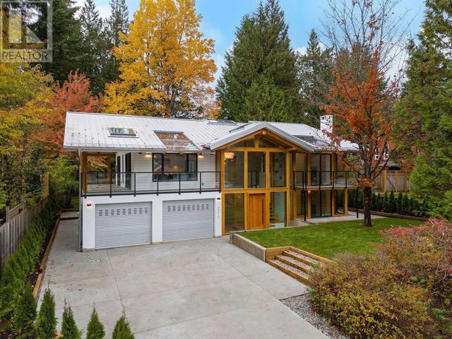 40215 Kintyre Dr, House detached with 4 bedrooms, 5 bathrooms and 2 parking in Squamish BC | Image 35