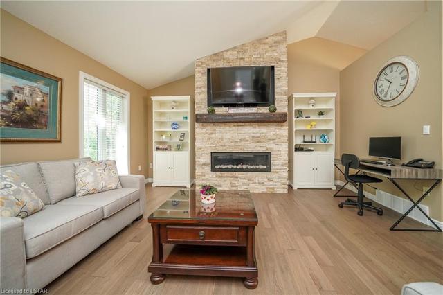 8850 Timberwood Trail, House detached with 3 bedrooms, 3 bathrooms and 10 parking in Grand Bend ON | Image 5