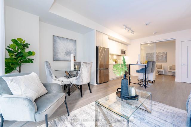 1809 - 357 King St W, Condo with 3 bedrooms, 2 bathrooms and 0 parking in Toronto ON | Image 9