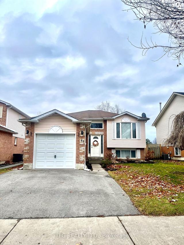 49 Fenwick Ave, House detached with 3 bedrooms, 2 bathrooms and 4 parking in Bowmanville ON | Image 1