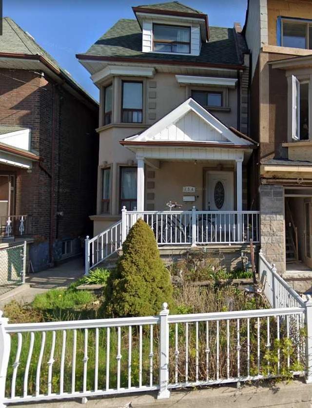 LOWER - 154 Wallace Ave, House detached with 1 bedrooms, 1 bathrooms and null parking in Toronto ON | Image 1