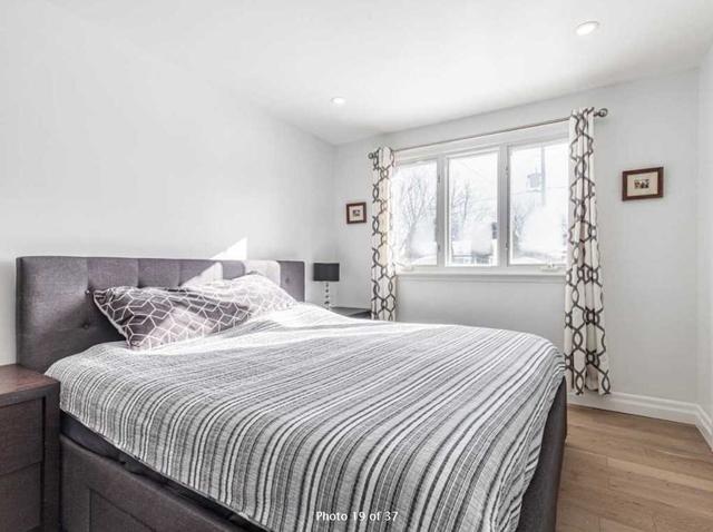 MAIN - 328 Moore Park Ave, House detached with 3 bedrooms, 2 bathrooms and 4 parking in North York ON | Image 11