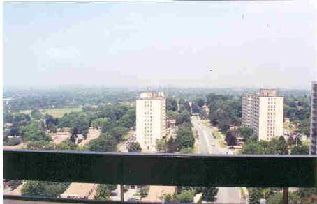 PH-1 - 260 Seneca Hill Dr, Condo with 1 bedrooms, 1 bathrooms and 1 parking in North York ON | Image 2