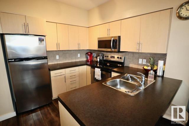 904 - 104 St, Condo with 2 bedrooms, 2 bathrooms and null parking in Edmonton AB | Image 1