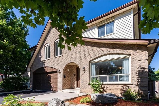 2401 Gilbert Crt, House detached with 4 bedrooms, 2 bathrooms and 6 parking in Burlington ON | Image 11