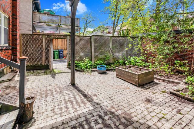 MAIN - 18 Highbourne Rd, House other with 3 bedrooms, 1 bathrooms and 1 parking in Toronto ON | Image 18