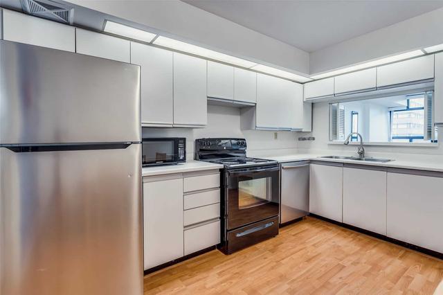 803 - 33 Elmhurst Ave, Condo with 2 bedrooms, 2 bathrooms and 2 parking in North York ON | Image 38