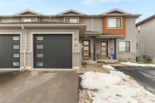 19 Ridgeway Pl, House attached with 4 bedrooms, 2 bathrooms and 3 parking in Belleville ON | Image 12