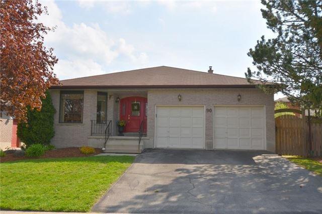 90 Azores Cres, House detached with 4 bedrooms, 3 bathrooms and 2 parking in Cambridge ON | Image 1