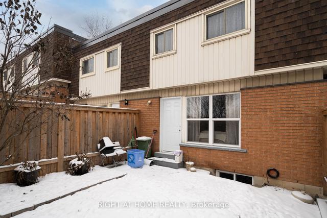 51 - 125 Bonaventure Dr, Townhouse with 3 bedrooms, 2 bathrooms and 1 parking in Hamilton ON | Image 14