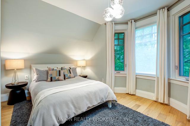 331 Kenilworth Ave, House detached with 3 bedrooms, 3 bathrooms and 2 parking in Toronto ON | Image 20