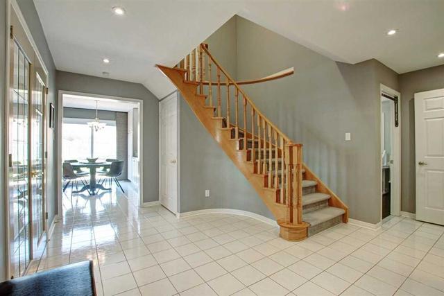 885 Stargazer Dr, House detached with 4 bedrooms, 3 bathrooms and 6 parking in Mississauga ON | Image 33