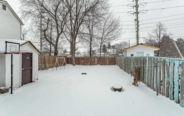 9 Hernon Crt, House semidetached with 3 bedrooms, 2 bathrooms and 2 parking in Brampton ON | Image 11