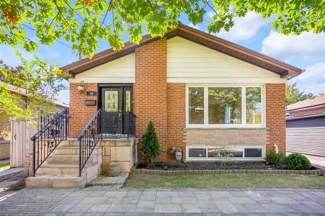 90 Bloor St E, House detached with 3 bedrooms, 1 bathrooms and 4 parking in Toronto ON | Image 1