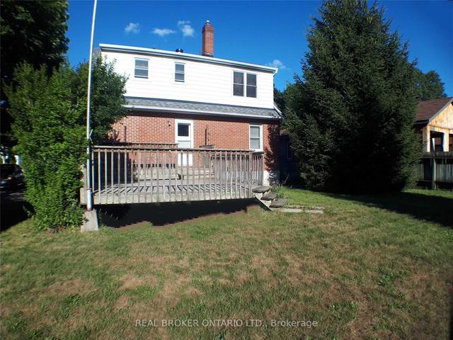 MAIN - 19 Alfred St, House detached with 2 bedrooms, 1 bathrooms and 1 parking in Barrie ON | Image 1