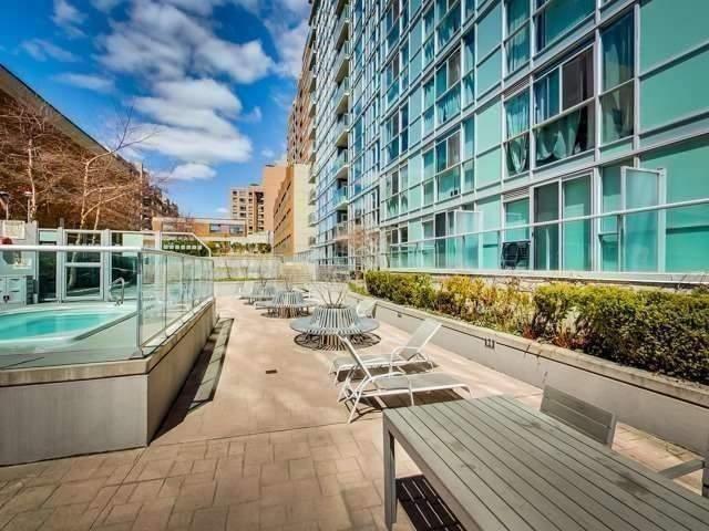 909 - 96 St Patrick St, Condo with 2 bedrooms, 2 bathrooms and 1 parking in Toronto ON | Image 3