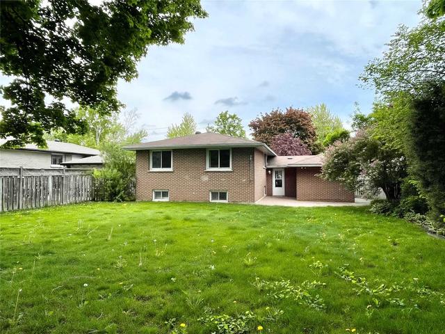 MAIN - 16 Harding Ave, House detached with 3 bedrooms, 1 bathrooms and 2 parking in Barrie ON | Image 10