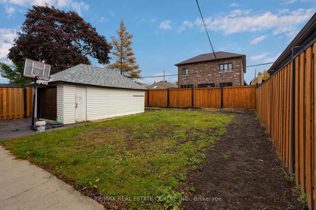 287 Gamma St, House detached with 3 bedrooms, 3 bathrooms and 5 parking in Etobicoke ON | Image 19
