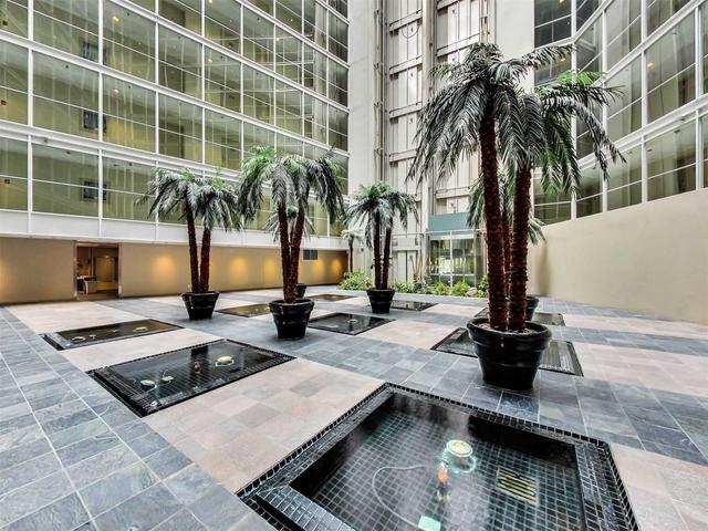 PH18 - 650 Queens Quay W, Condo with 1 bedrooms, 1 bathrooms and 1 parking in Toronto ON | Image 24