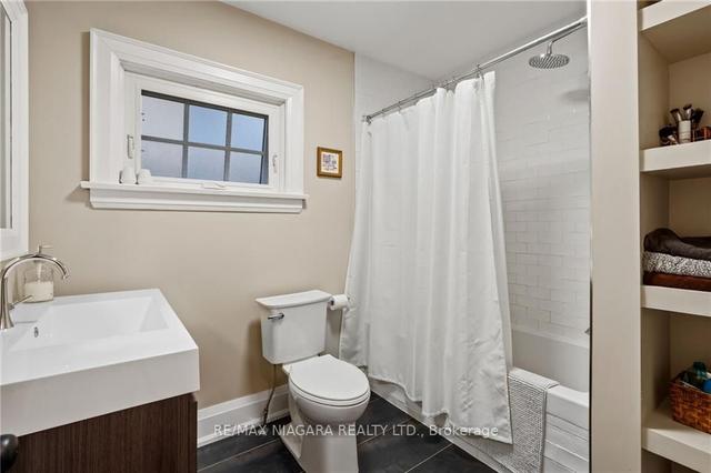 MAIN - 3 Linden St, House detached with 3 bedrooms, 1 bathrooms and 1 parking in Saint Catharines ON | Image 9