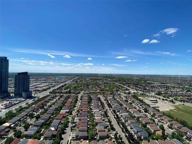 PH1 - 4055 Parkside Village Dr, Condo with 3 bedrooms, 2 bathrooms and 1 parking in Mississauga ON | Image 9