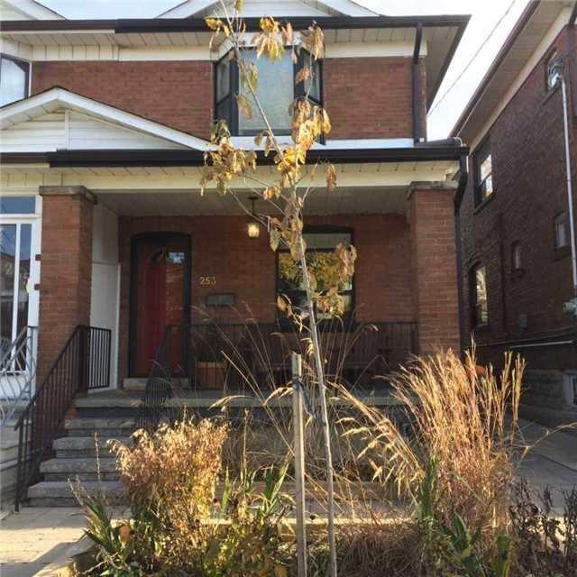 MAIN - 253 Mcroberts Ave, House semidetached with 3 bedrooms, 1 bathrooms and 1 parking in Toronto ON | Image 14