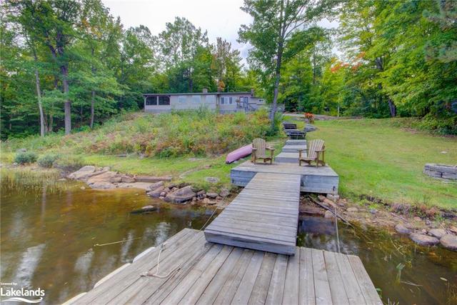 49 Dayeo Dr, House detached with 2 bedrooms, 1 bathrooms and 4 parking in Georgian Bay ON | Image 2