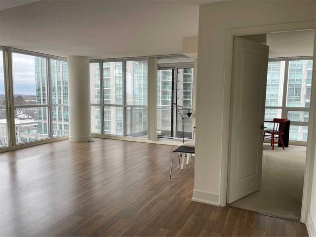 909 - 23 Sheppard Ave E, Condo with 2 bedrooms, 2 bathrooms and 1 parking in North York ON | Image 2