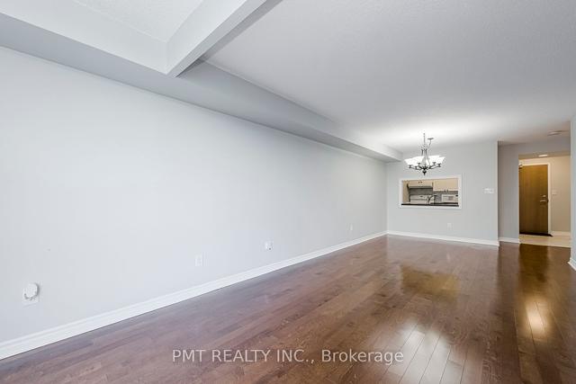 506 - 3 Hickory Tree Rd, Condo with 1 bedrooms, 1 bathrooms and 1 parking in York ON | Image 5