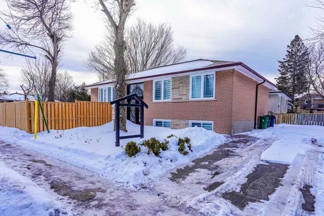 MAIN - 105 Brimorton Dr, House detached with 3 bedrooms, 2 bathrooms and 2 parking in Scarborough ON | Image 1