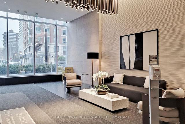 1804 - 188 Cumberland St, Condo with 2 bedrooms, 2 bathrooms and 1 parking in Toronto ON | Image 34
