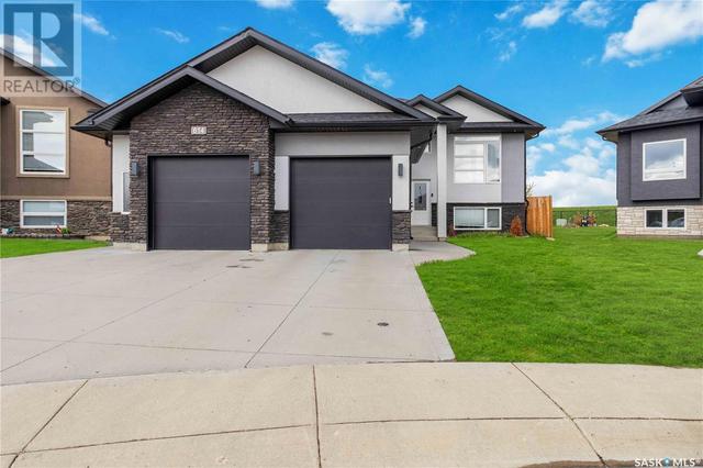 614 Kloppenburg Terr, House detached with 6 bedrooms, 3 bathrooms and null parking in Saskatoon SK | Image 1