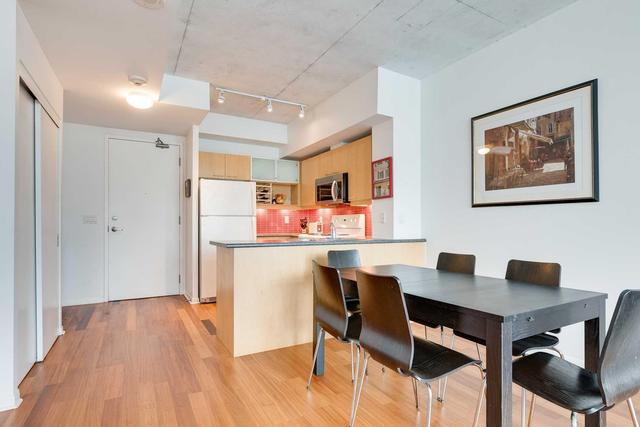 909 - 333 Adelaide St E, Condo with 2 bedrooms, 1 bathrooms and 1 parking in Toronto ON | Image 4