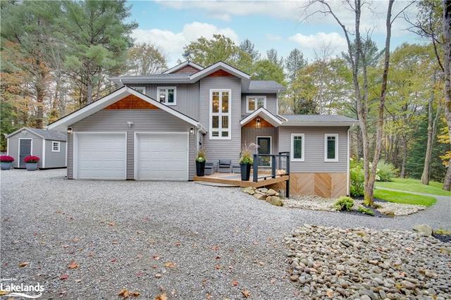 1207 Germania Rd, House detached with 3 bedrooms, 3 bathrooms and 12 parking in Gravenhurst ON | Image 1