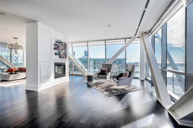 PH-1404 - 29 Queens Quay E, Condo with 4 bedrooms, 4 bathrooms and 2 parking in Toronto ON | Image 15