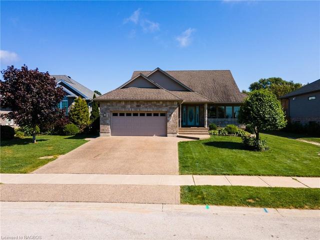 883 Maplewood Dr, House detached with 4 bedrooms, 2 bathrooms and 6 parking in Port Elgin ON | Image 24