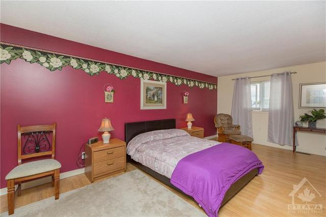 885 Lacroix Rd, Townhouse with 3 bedrooms, 2 bathrooms and 8 parking in Hammond ON | Image 17