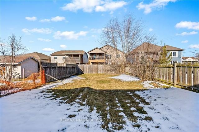 17 Waterview Crt, House semidetached with 3 bedrooms, 2 bathrooms and 4 parking in Welland ON | Image 18