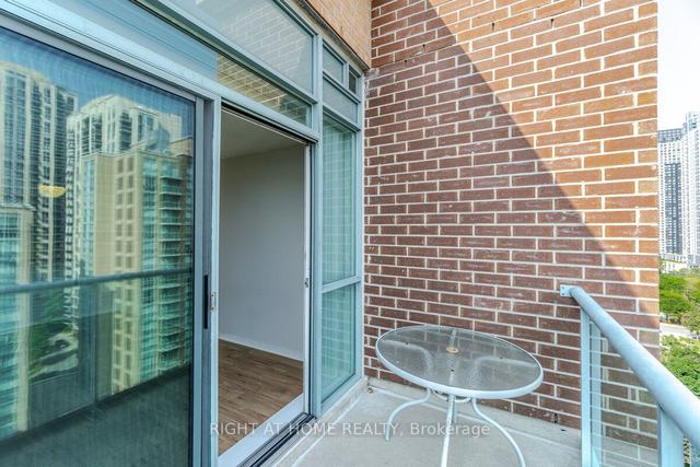 PH14 - 11 Michael Power Pl, Condo with 1 bedrooms, 1 bathrooms and 1 parking in Etobicoke ON | Image 16